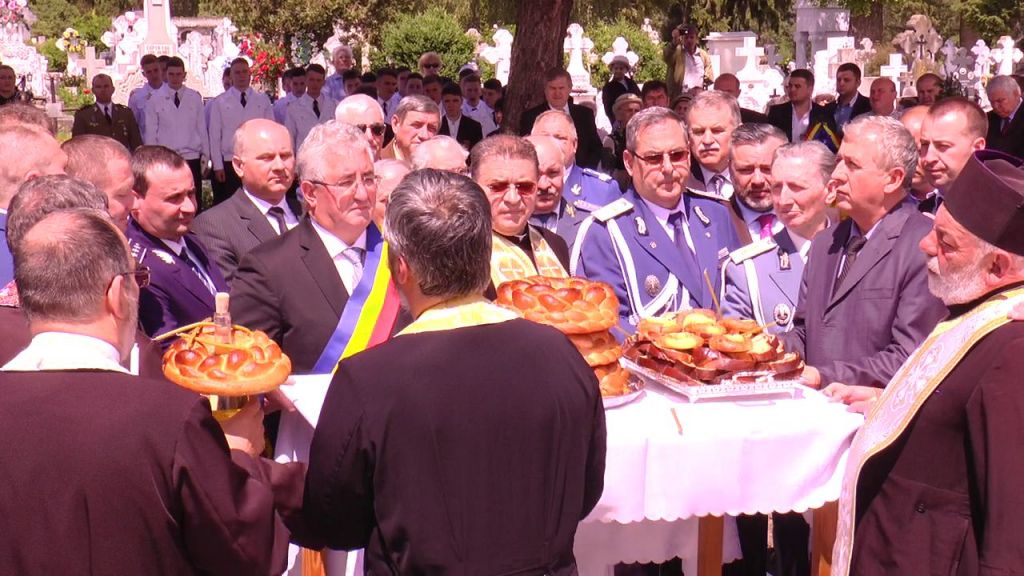 Ziua Eroilor Marcată In Județul Suceava Prin Ceremonii Militare