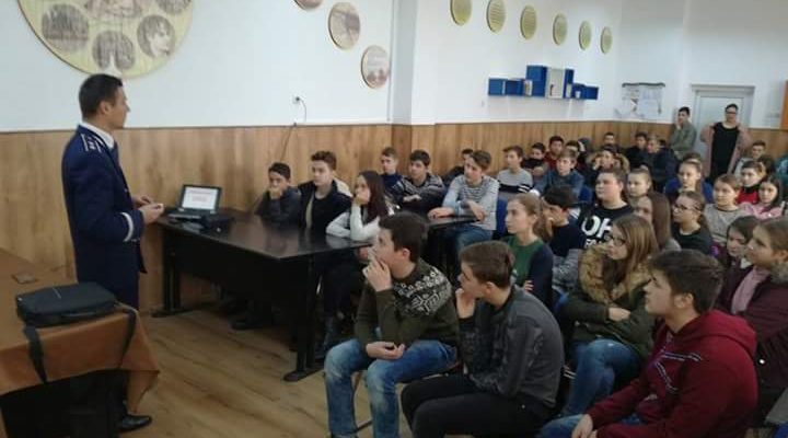 ionut epureanu la o Acţiune pentru creşterea gradului de siguranţă a elevilor